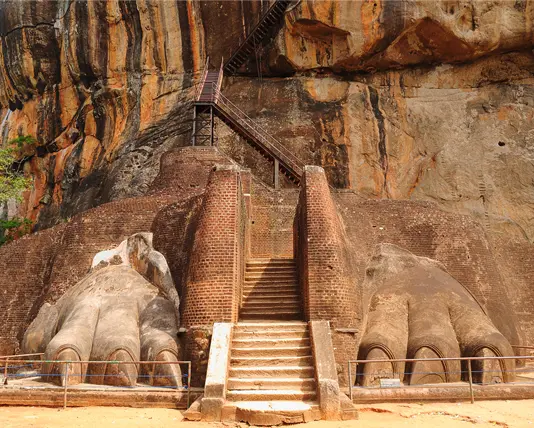 lion's legs symbols in sigiriya